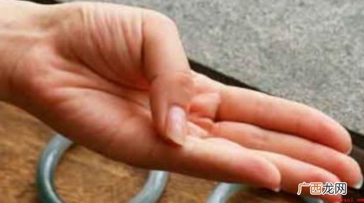 手镯圈口如何量 佳人翠玉密切联系 手镯圈口怎么量