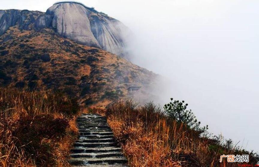 金铙山在哪儿 福建最有特点的腾空悬空栈道 金铙山在哪里