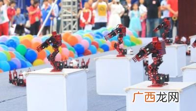儿童学习机器人编程要怎样入门,编程几岁入学好？