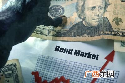 一亿日元等于多少人民币,一月赚200万日元。在日本的话属于什么层次？知道的回答？
