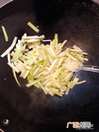 韭黄怎么做好吃,韭黄最好吃的6种做法？