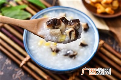 香菇怎样煮粥,香菇粥是放新鲜的还是干的？