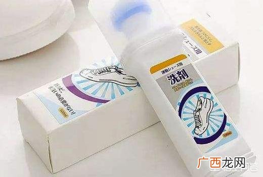 白鞋变黄怎么变白,怎样解决小白鞋发黄问题？
