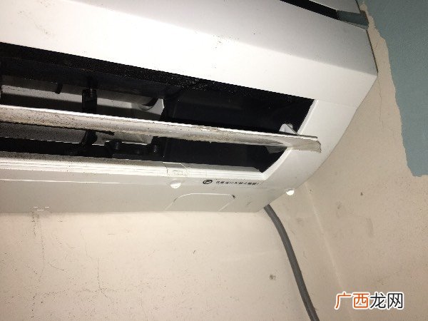空调滴水是什么原因,挂式空调水往屋里流是怎么回事？