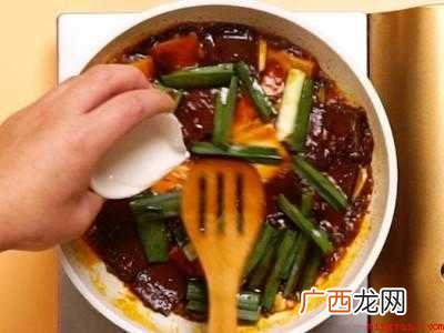 鸭血怎么炒好吃又简单