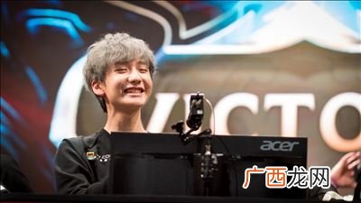 小花生peanut在哪个队,lols7skt有小花生吗？