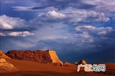 饱受风霜的意思是什么,求饱经风霜的意思-用饱经风霜造句,反义词,近义词？