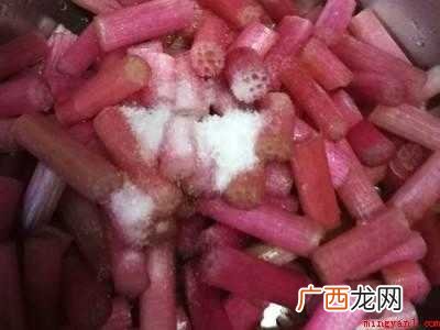 鸡头杆子怎么做好吃共有3步 鸡头杆子怎么做好吃