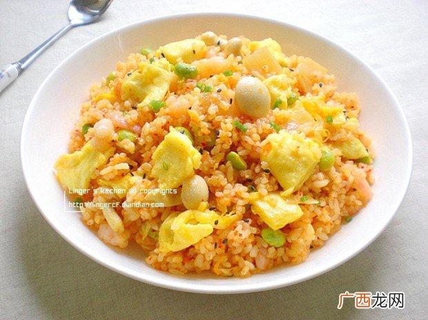 酸菜炒饭的做法亲手做过的来,菲兹酸菜鸡肉饭的配方？