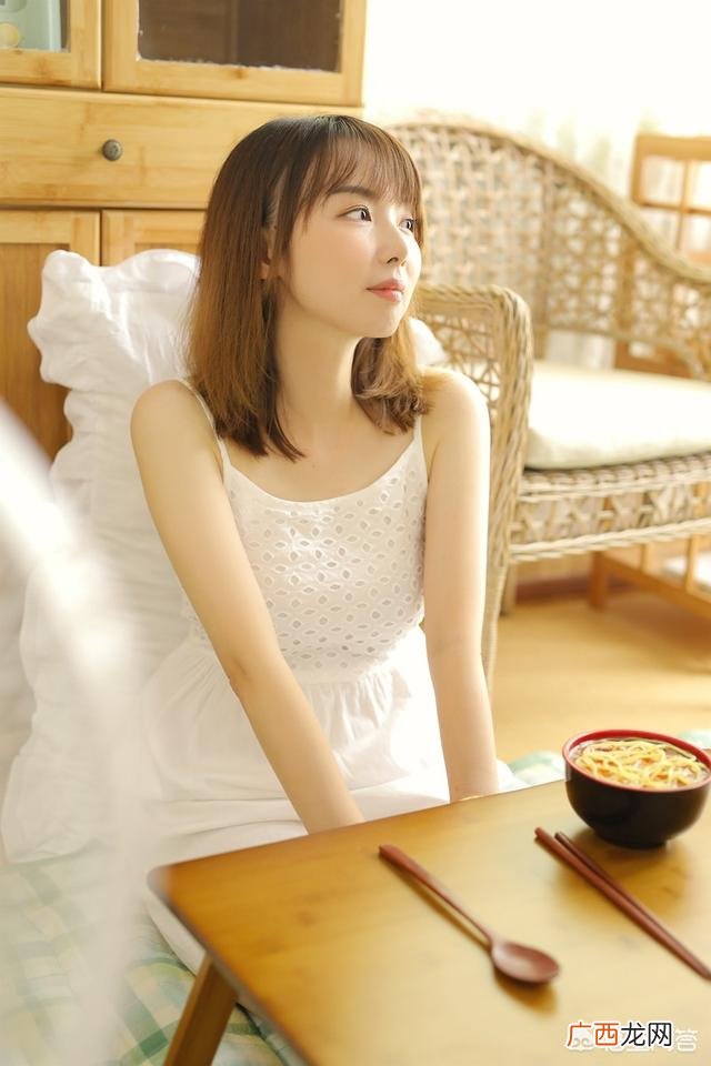 如何把照片背景虚化,怎么拍摄可以使人物背景虚化？
