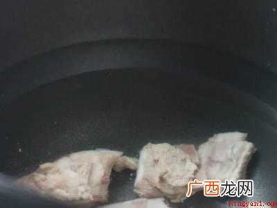 电饭煲炖排骨要多久