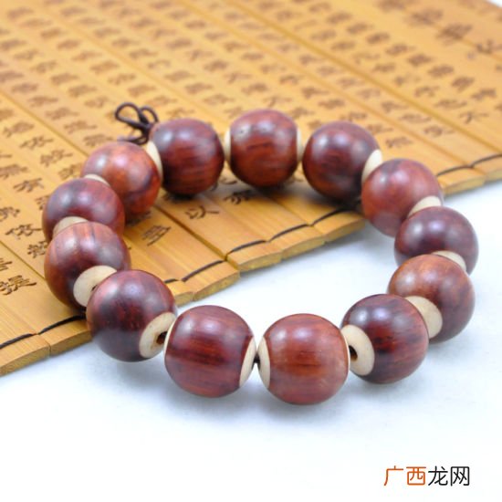 红木手串怎么盘玩,请问红木手串如何盘玩？