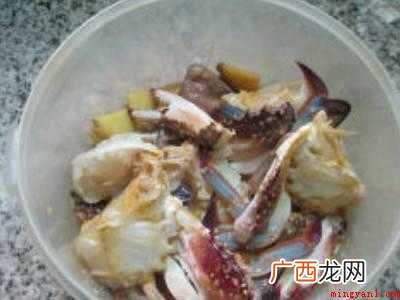 腌螃蟹怎么吃