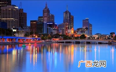 澳洲墨尔本在哪里,墨尔本在澳大利亚的什么位置？