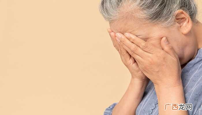 梦见死去的奶奶和我说话