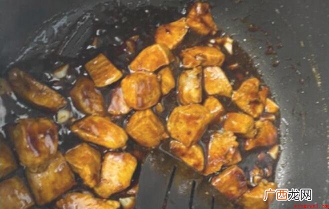 红烧鸡胸肉的流程是什么