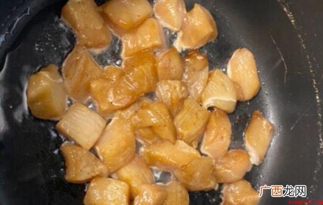 红烧鸡胸肉的流程是什么