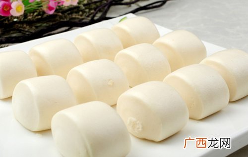 南方馒头和北方馒头的区别,馒头起源于哪里A:东北方B:北方C:南方D东南方？