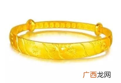 黄金手镯代表什么意思,为什么总是想买金手镯？