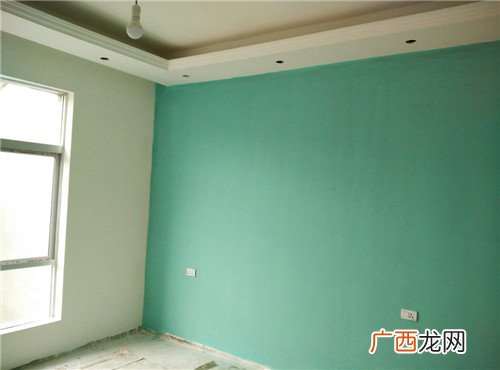 乳胶漆颜色怎么调,乳胶漆的颜色不一样怎么刷好看？