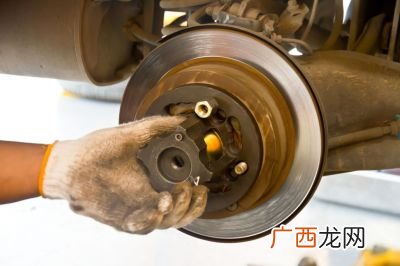 夜视镜的工作原理是什么,动物夜视的原理？