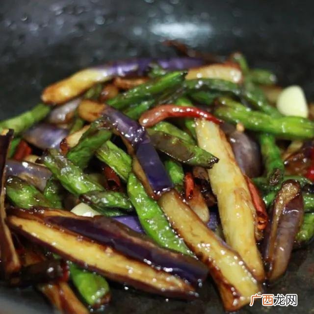红豆角的做法你喜欢吃吗,红豆角茄子的家常做法？