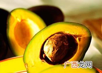 牛油果热量多少千卡,牛油果吃了会发胖吗，牛油果到底减肥还是增肥？