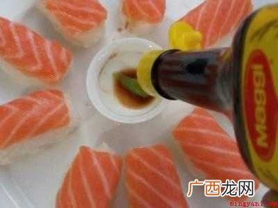 日料三文鱼怎么吃