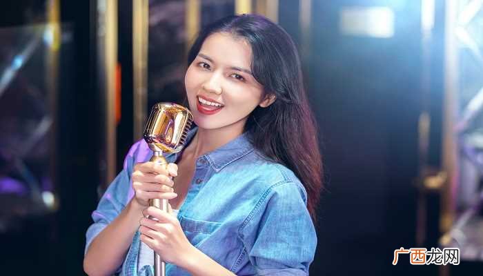已婚女人梦见自己唱歌