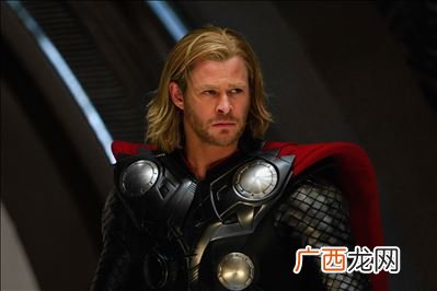 雷神1剧情介绍,雷神1洛基掉下彩虹桥经历了什么？