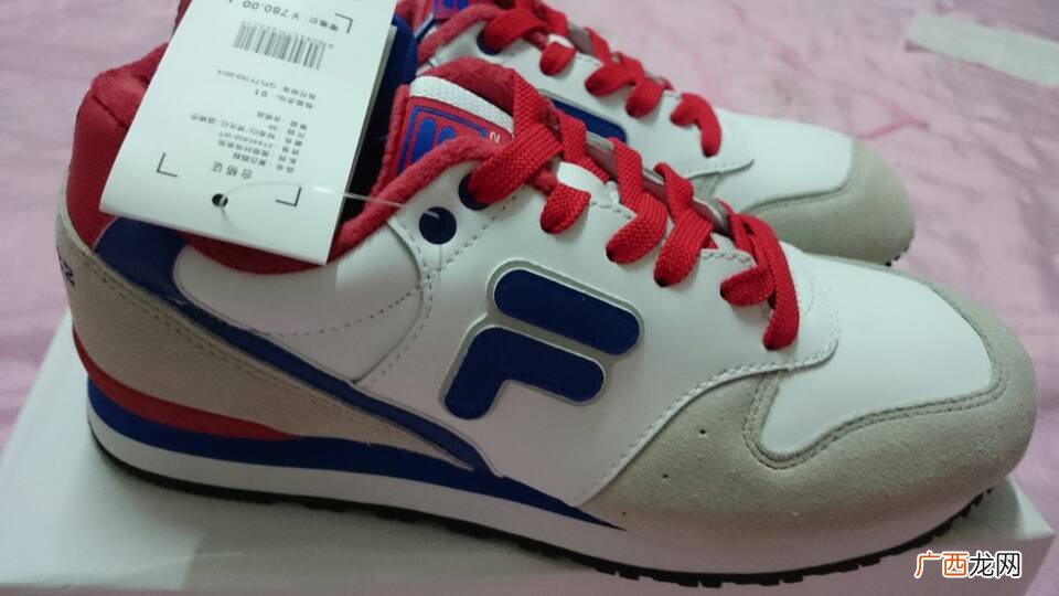bossini什么档次,一条线,是什么牌子的衣服?