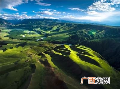 完整的伊犁河谷有多大,伊犁河谷我国占据的面积？