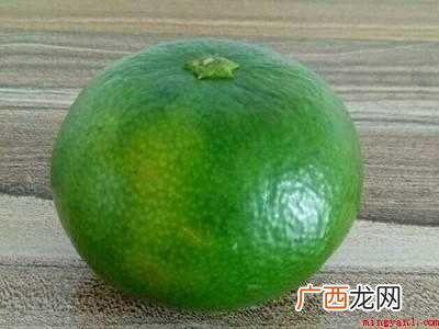 小青橘子怎么吃共有3步 小青橘子怎么吃