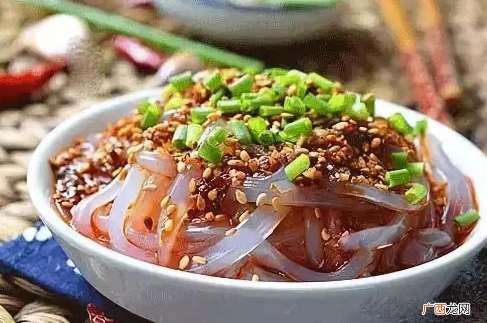 刮凉粉是哪里的小吃,刮凉粉的历史来源？