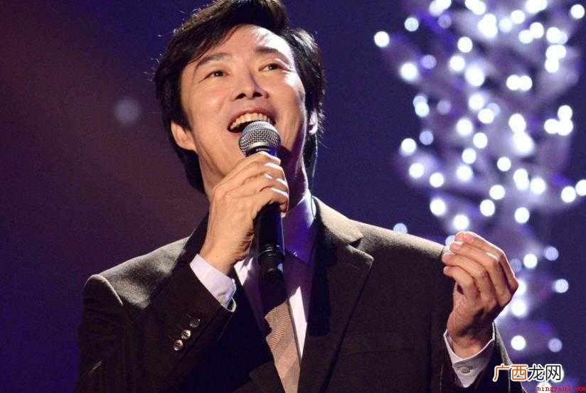 《爱的供养》歌词是什么