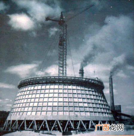 电厂中凉水塔的作用是什么,凉水塔是干什么用？