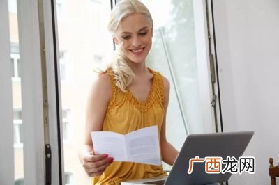 get的动词搭配用法,显性使役动词get为什么带to？