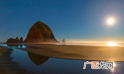 他陶醉了扩句,陶醉的意思三年级？