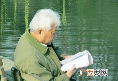 穷其一生尽其一世所终是什么意思,穷其一生意思？