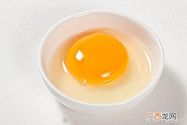 水煮蛋隔夜能吃吗,鸡蛋煮熟24小时后还能吃吗？