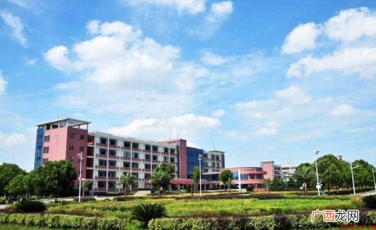 武汉纺织大学是几本