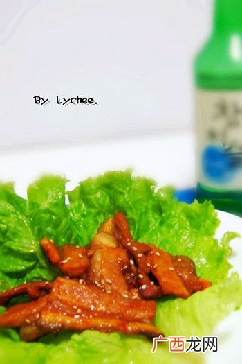 韩式烤五花肉用去皮吗,韩国五花肉熏肉做法？
