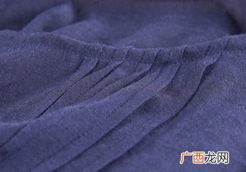冰丝棉和锦纶面料哪一好些,锦纶和冰丝的衣服哪一个舒服？