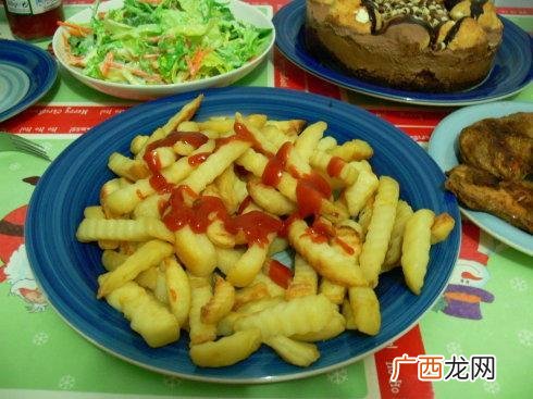 冷冻薯条怎么炸,超市买的冷冻薯条怎么炸啊？