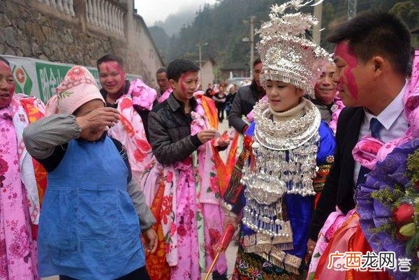云南的少数民族有哪些节日,云南十五个独有少数民族的节日？