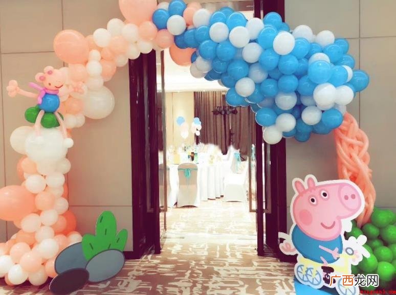 小孩子满月祝福语4个字有哪些 小孩满月祝福语4个字有哪些