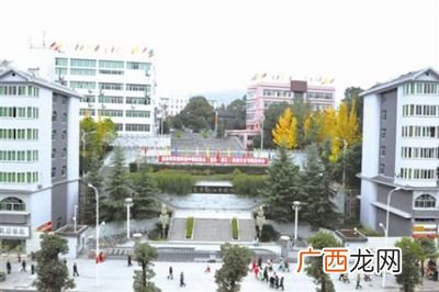 黔江有哪些高中,2021重庆黔江中学校有考上清华北大的吗？