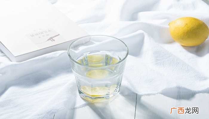 梦见玻璃杯碎了