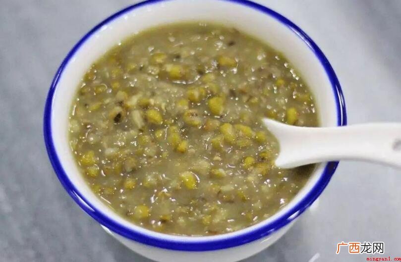 绿豆粥的热量多少钱 减肥瘦身期内适度服用 绿豆粥的热量是多少