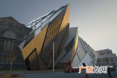 建筑结构体系分为哪三大类,建筑结构按施工方法可分为几类,各自的特点是什么？